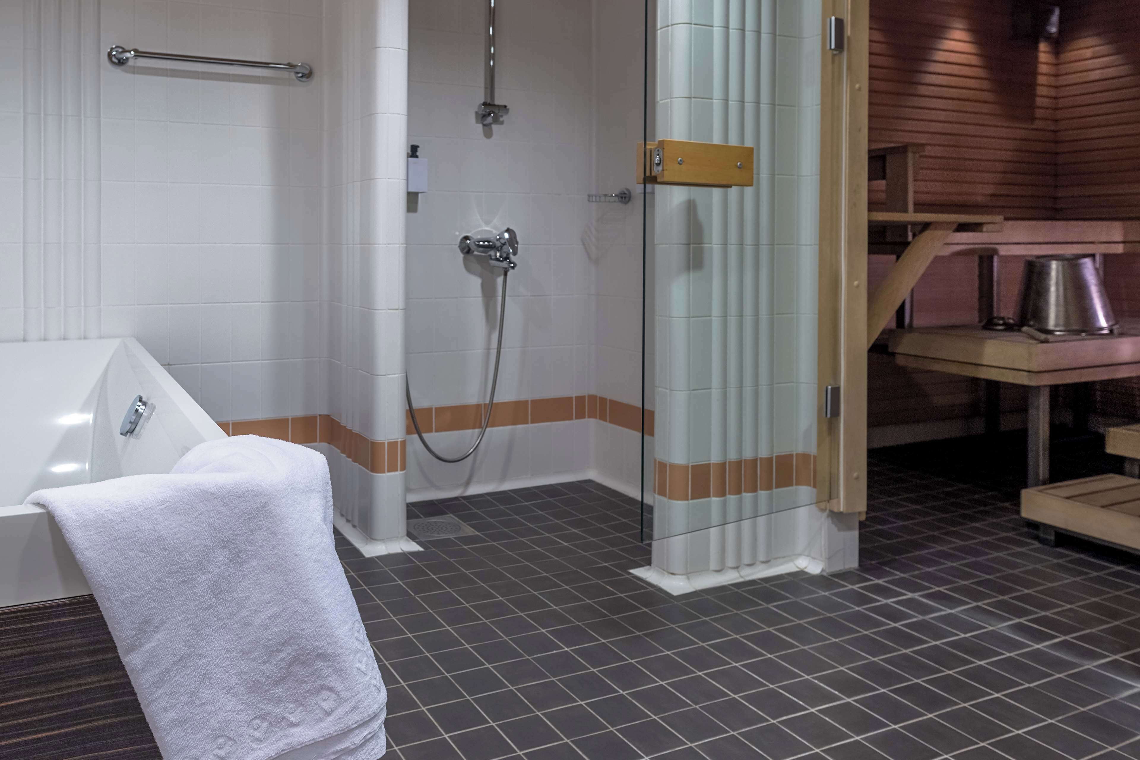 presidential suite | in-room safe, desk, free cots/infant beds, rollaway beds