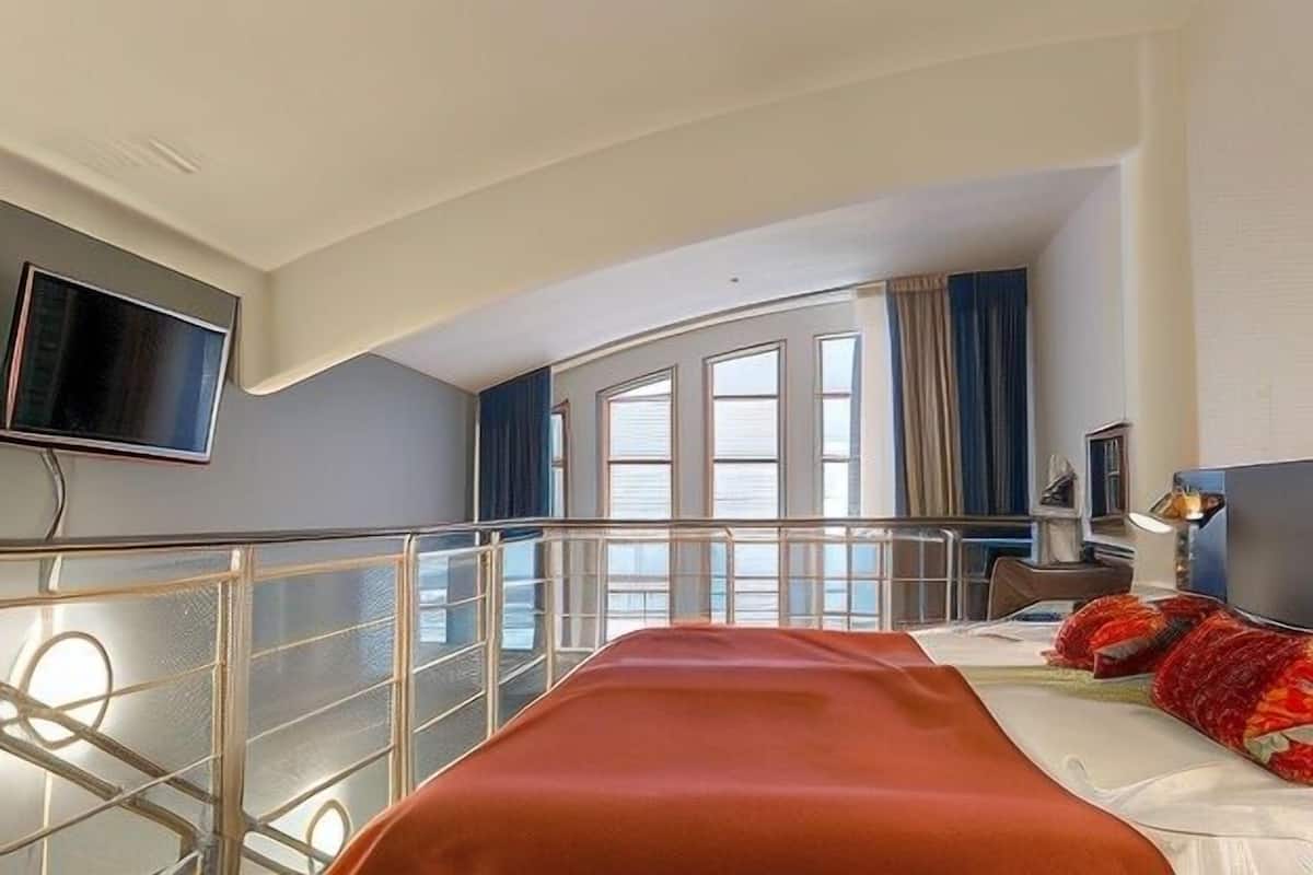 In-room safe, desk, free cribs/infant beds, rollaway beds