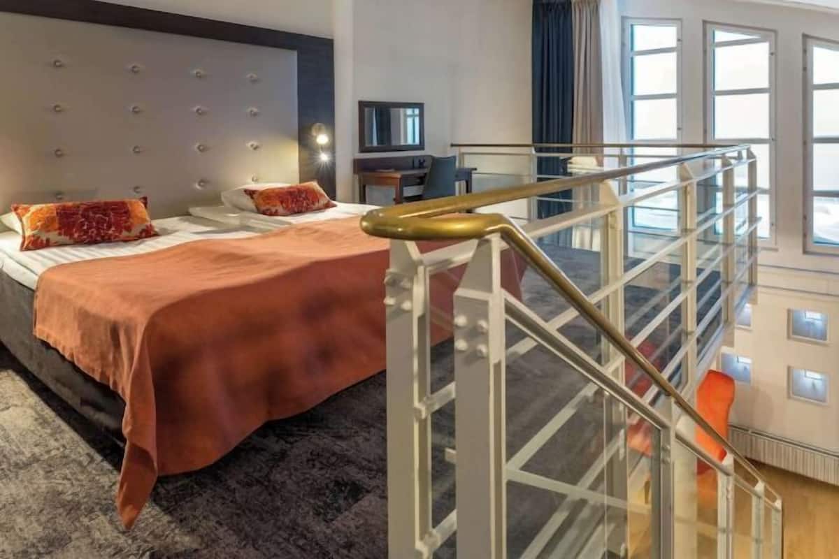 In-room safe, desk, free cribs/infant beds, rollaway beds