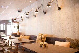 Breakfast, lunch, dinner served; local cuisine 