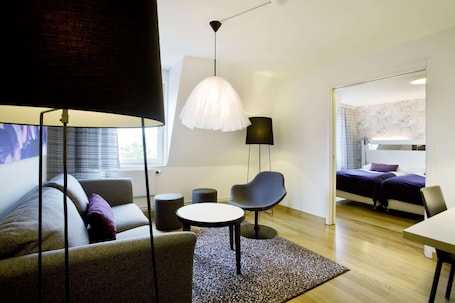 Junior Suite | Desk, laptop workspace, iron/ironing board, free WiFi