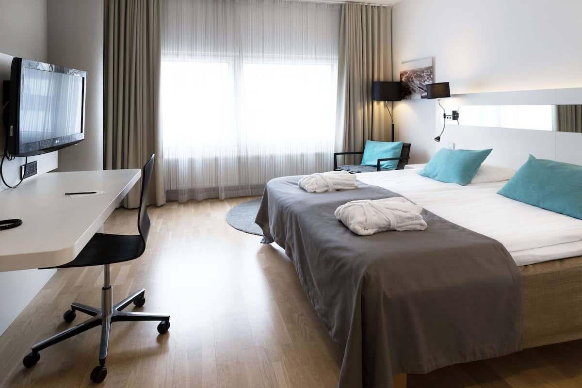 Minibar, in-room safe, desk, blackout drapes