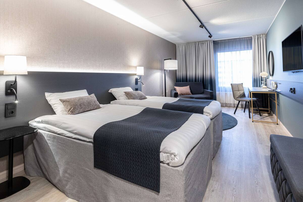 Standard Triple Room (Family) | Hypo-allergenic bedding available, minibar, in-room safe, desk