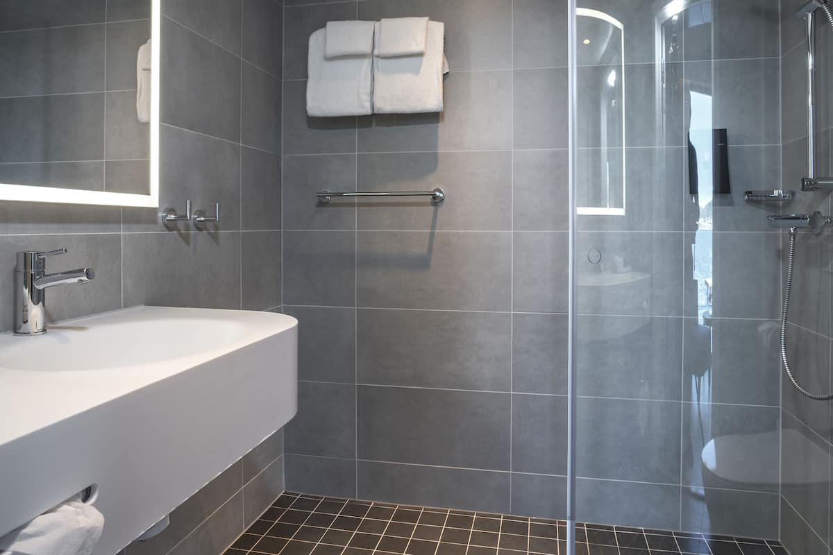 shower, eco-friendly toiletries, hair dryer, heated floors