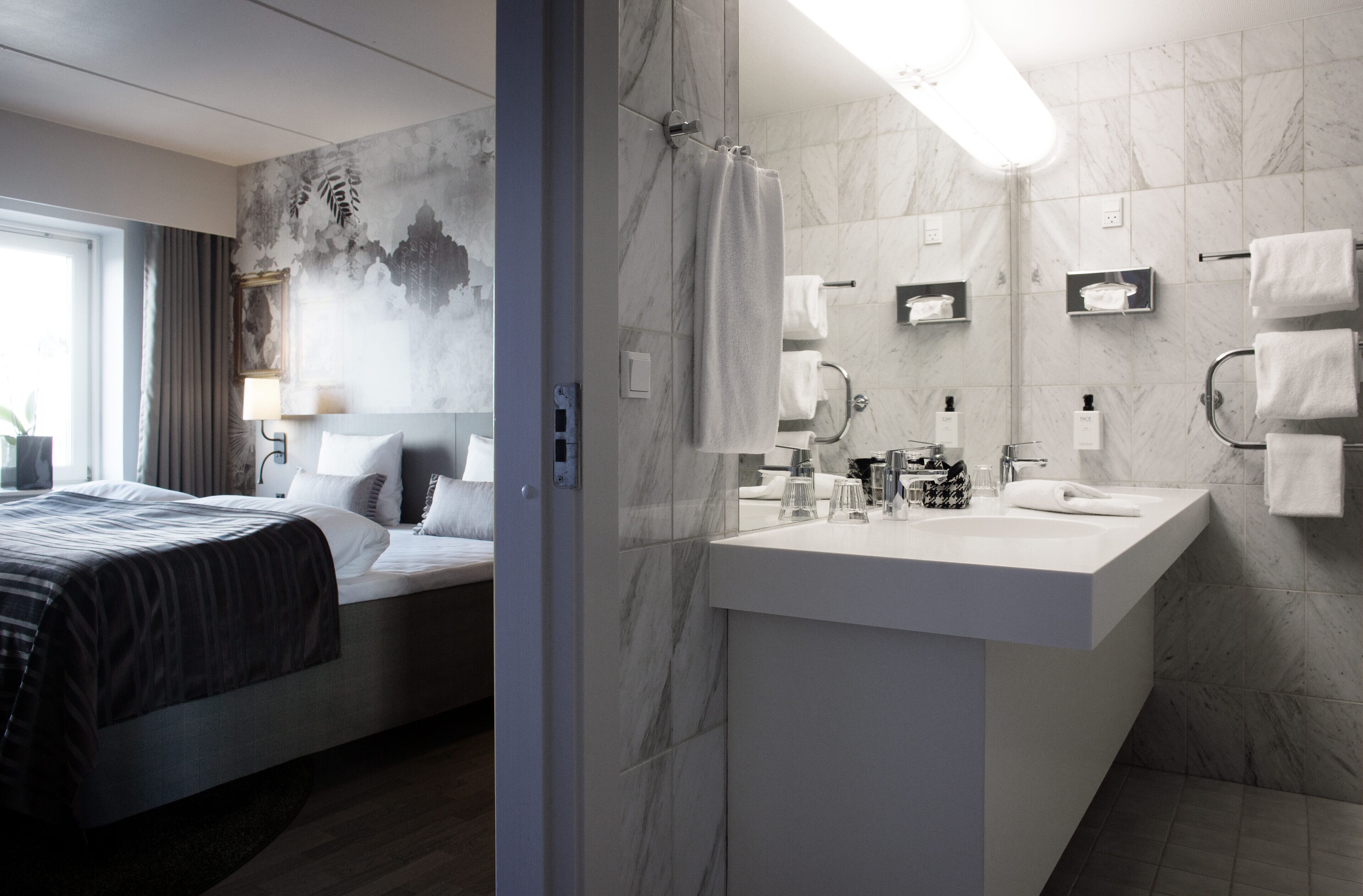 suite (master) | down duvets, in-room safe, iron/ironing board, free wifi