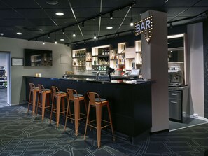 酒吧（店内）