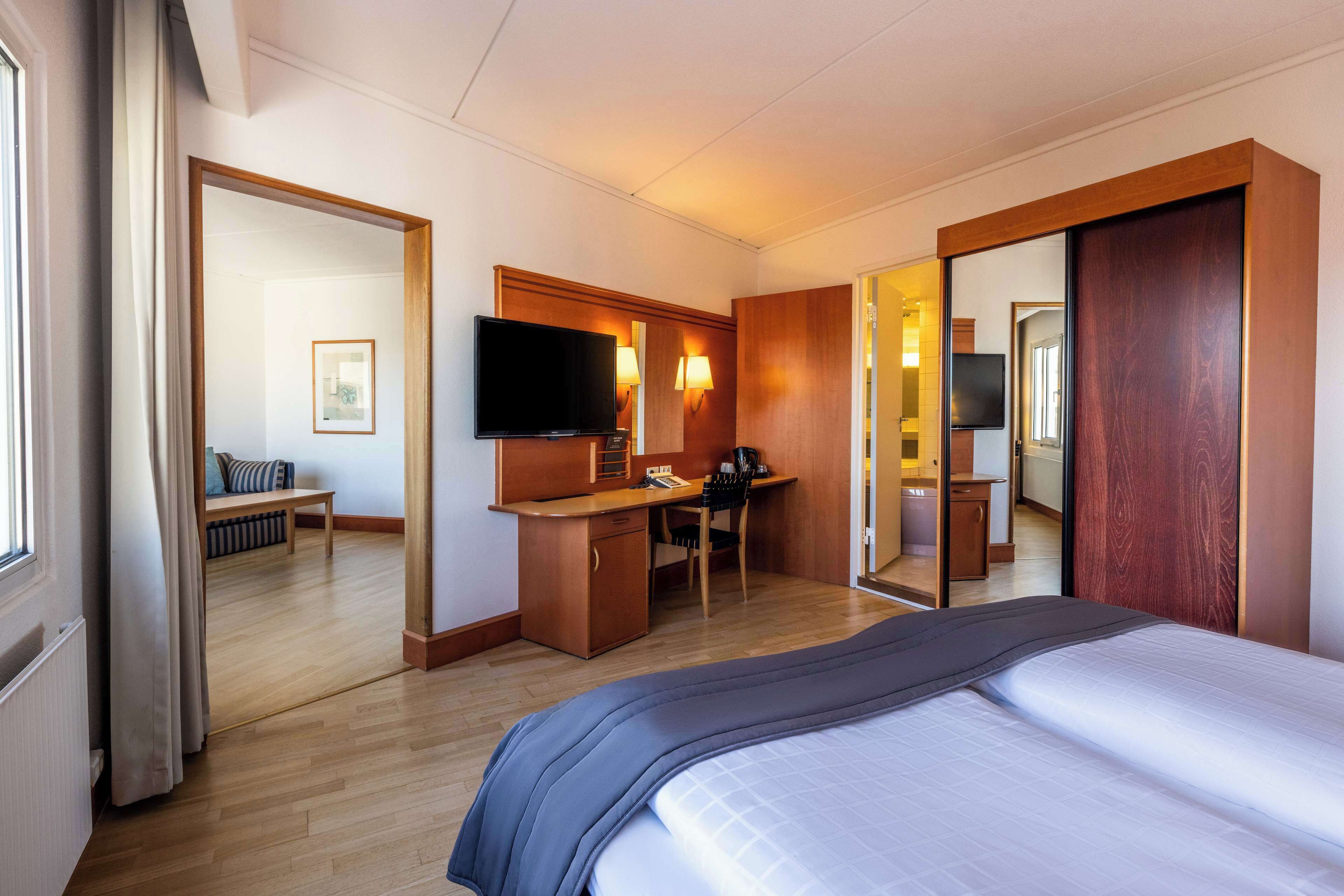 Rideaux occultants, chambres insonorisées, Wi-Fi gratuit, draps fournis