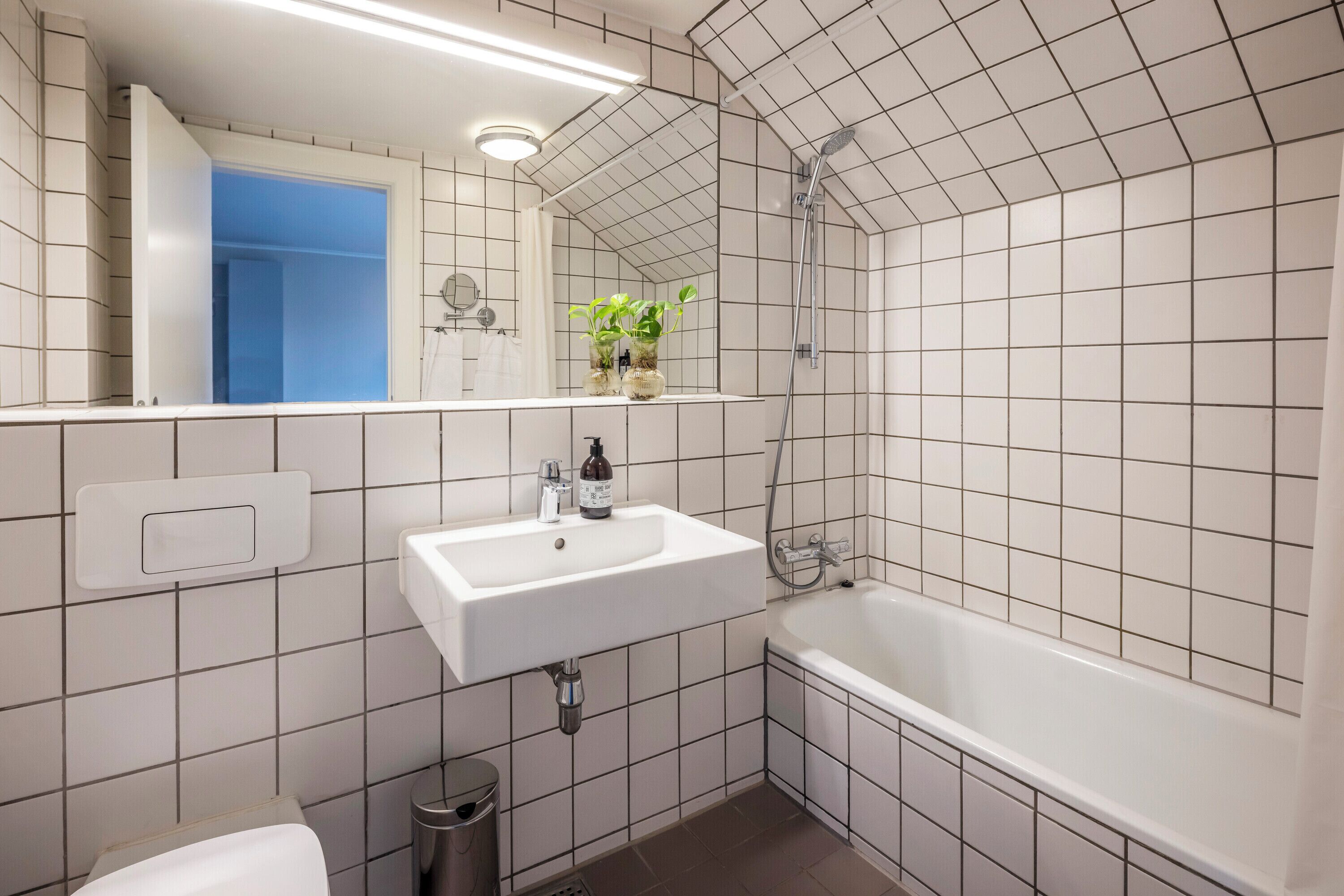 superior room (plus) | bathroom | shower, eco-friendly toiletries, hair dryer, towels