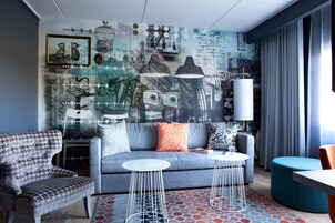 Junior Suite | Blackout drapes, iron/ironing board, free WiFi, bed sheets