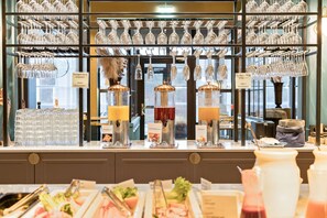 Gratis frukostbuffé varje dag