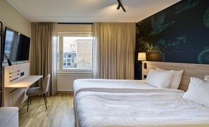 Twin Room | Desk, iron/ironing board, free cribs/infant beds, free WiFi