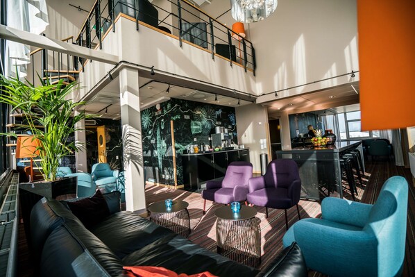 Sala de estar en el lobby