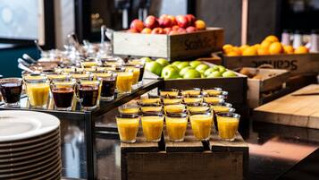 Daily buffet breakfast (SEK 179 per person)