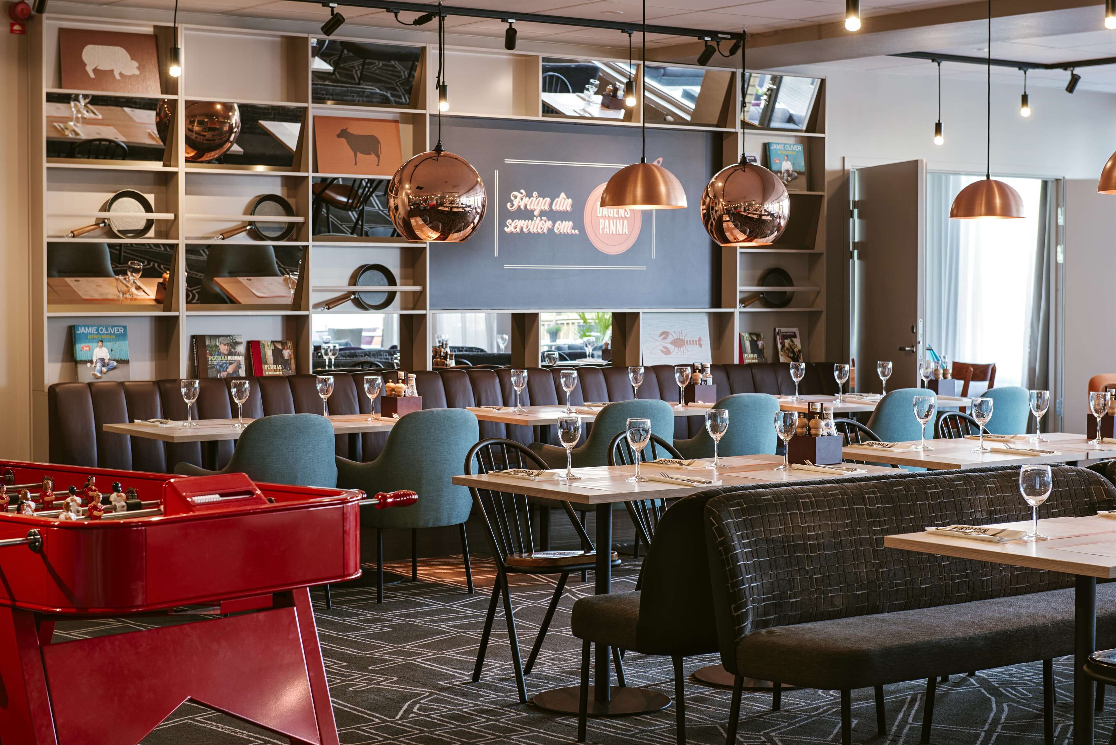 breakfast, lunch and dinner served