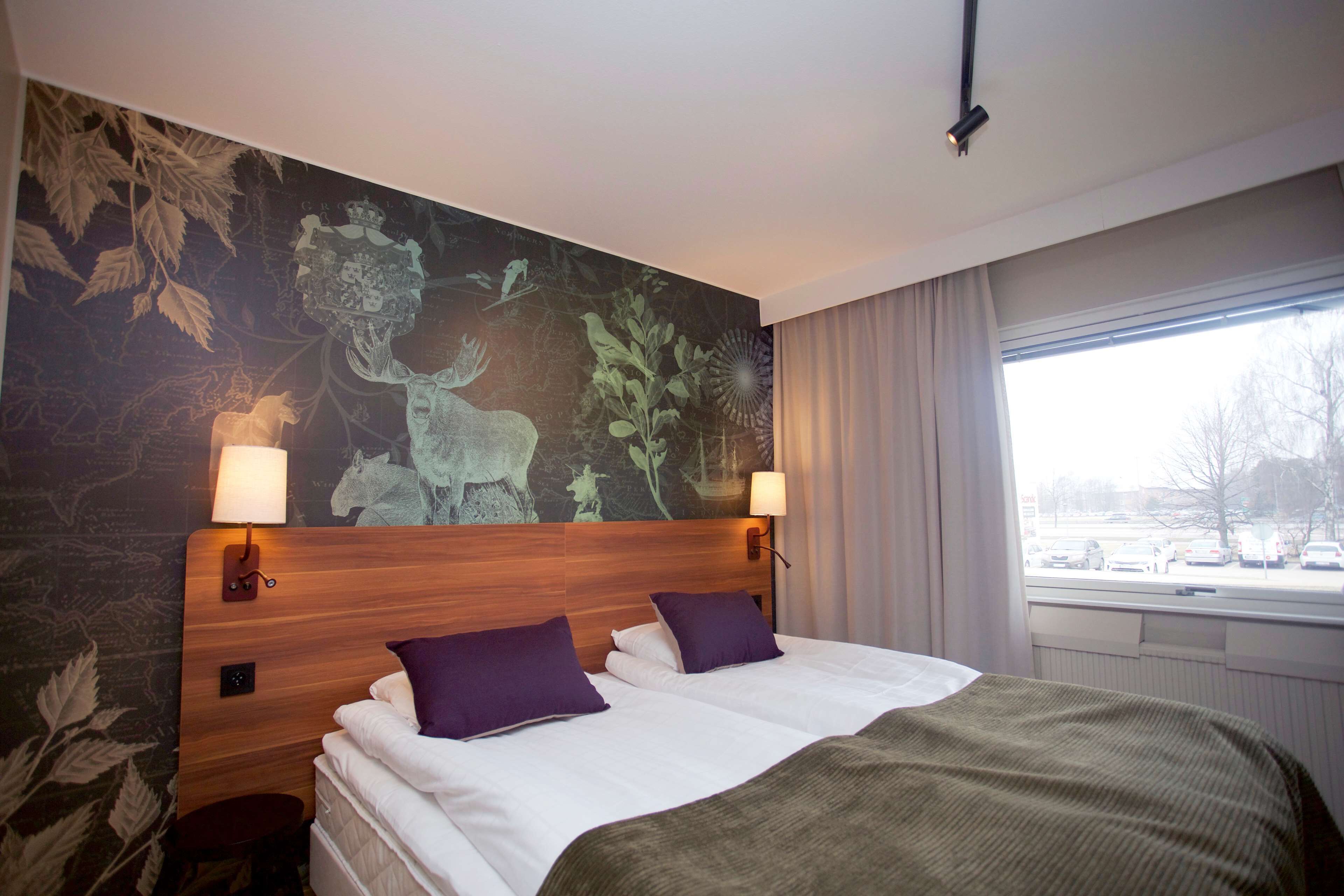 twin room | hypo-allergenic bedding, desk, iron/ironing board, free cots/infant beds