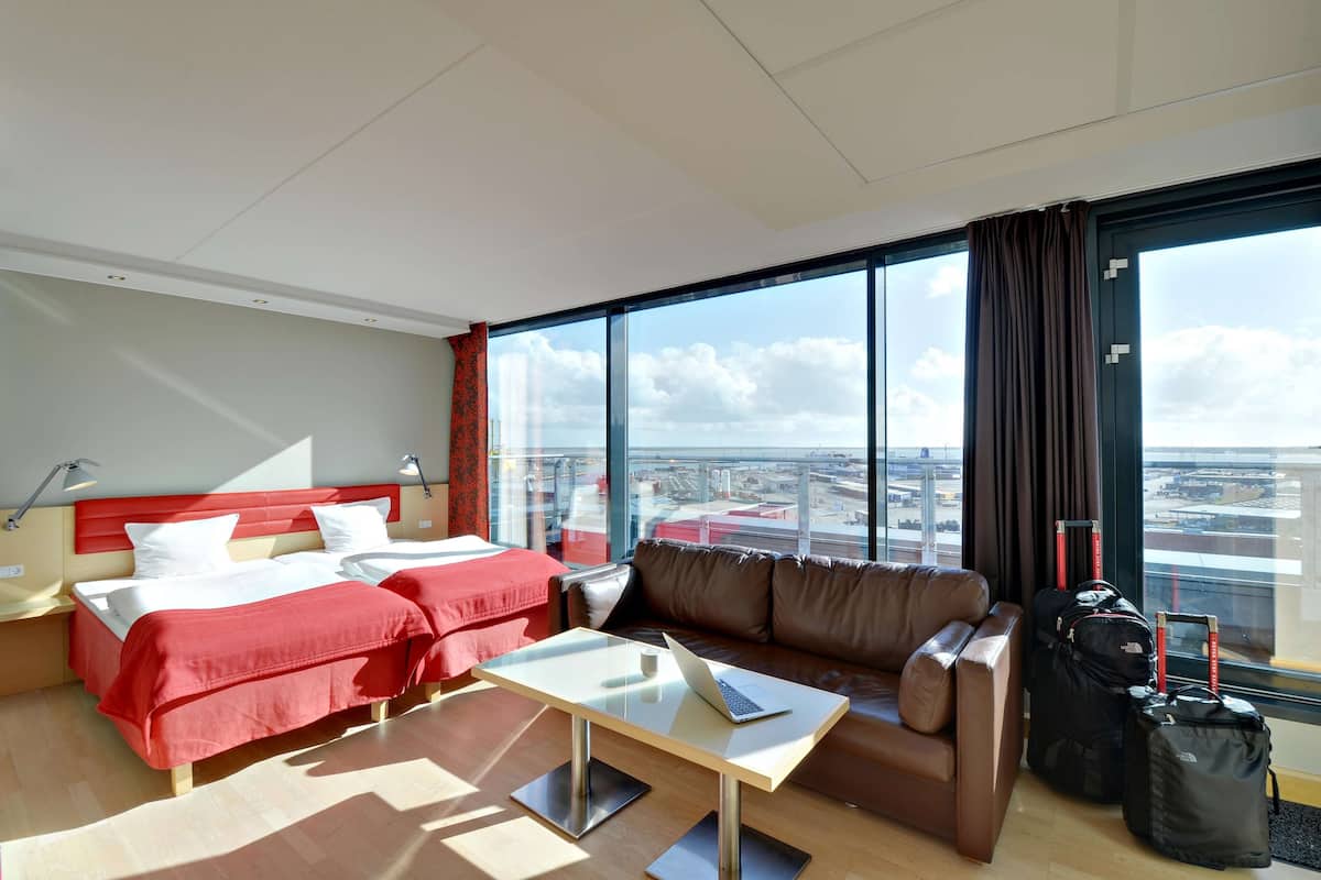 junior suite | blackout curtains, iron/ironing board, free wifi, bed sheets