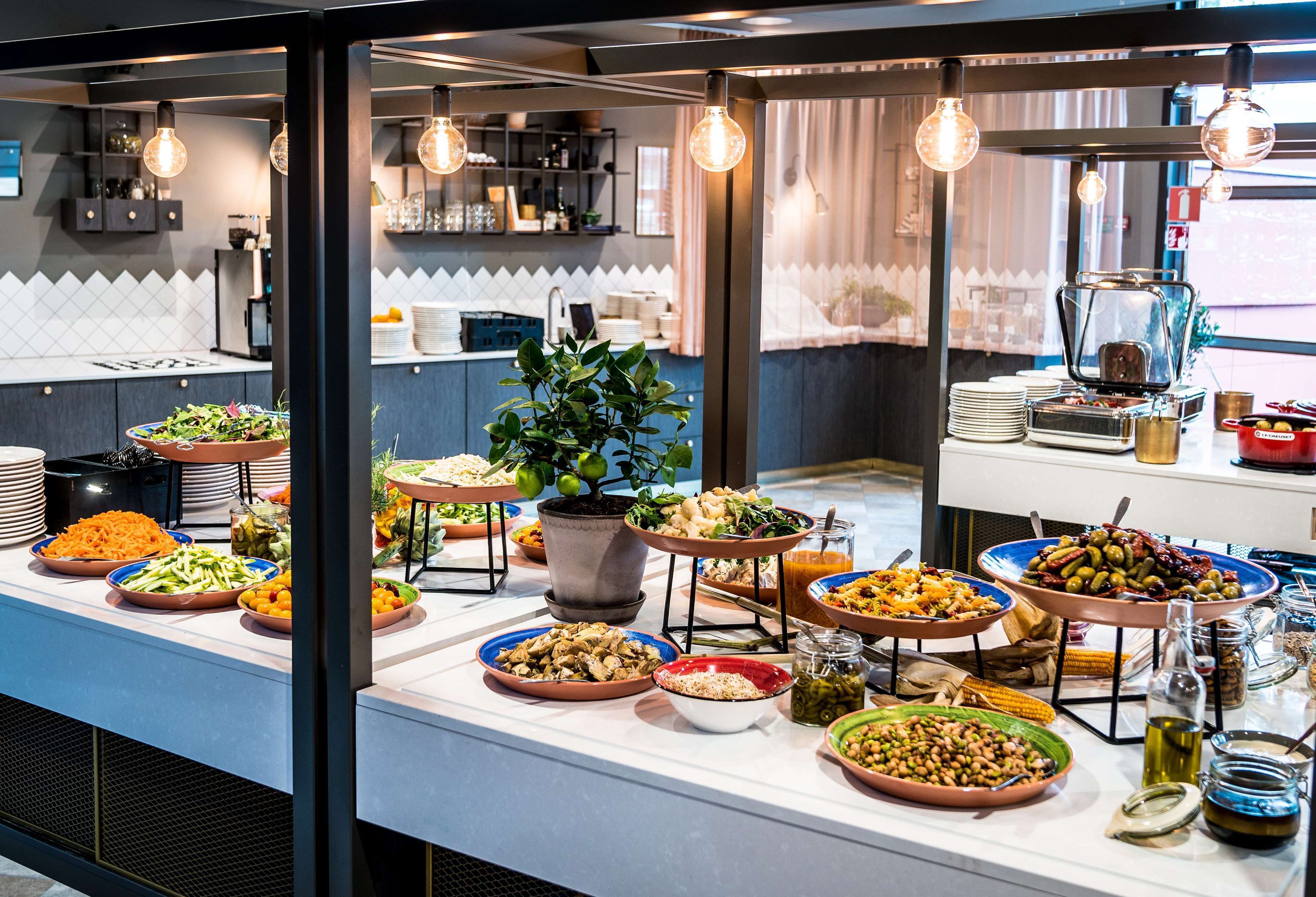 breakfast and lunch served