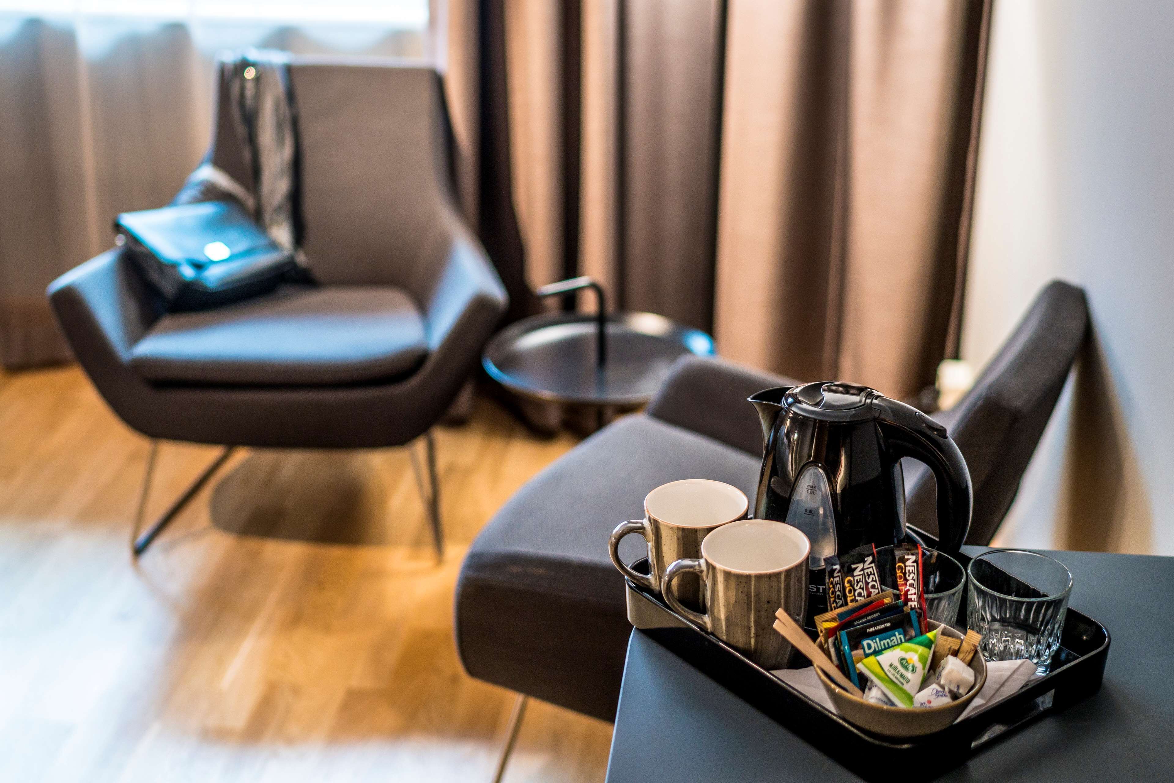 superior twin room | desk, soundproofing, iron/ironing board, free cots/infant beds