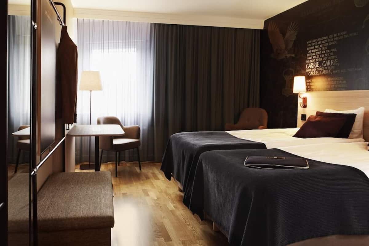 Desk, cribs (free), rollaway beds (surcharge), WiFi (free)