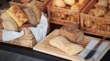 Daily buffet breakfast (SEK 179 per person)