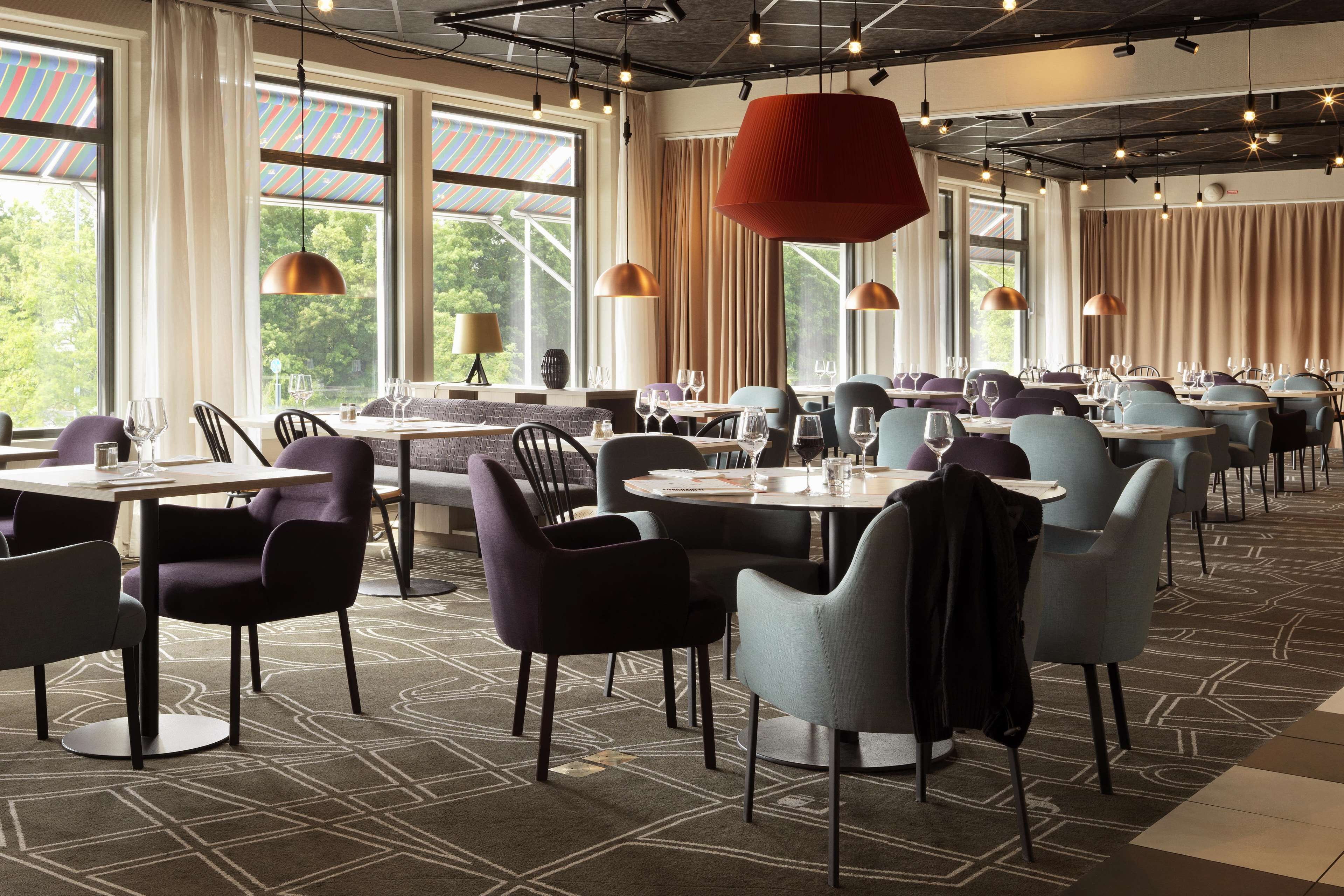 Frokost, lunsj og middag serveres