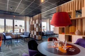 Se sirven desayunos, almuerzos y cenas