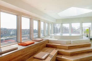 Piscine couverte