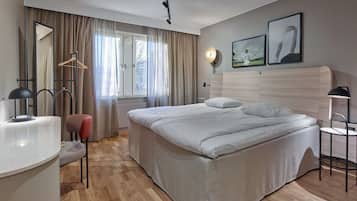 Family Room (Four) | Desk, free WiFi, bed sheets