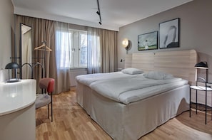 Family Room (Four) | Desk, free WiFi, bed sheets