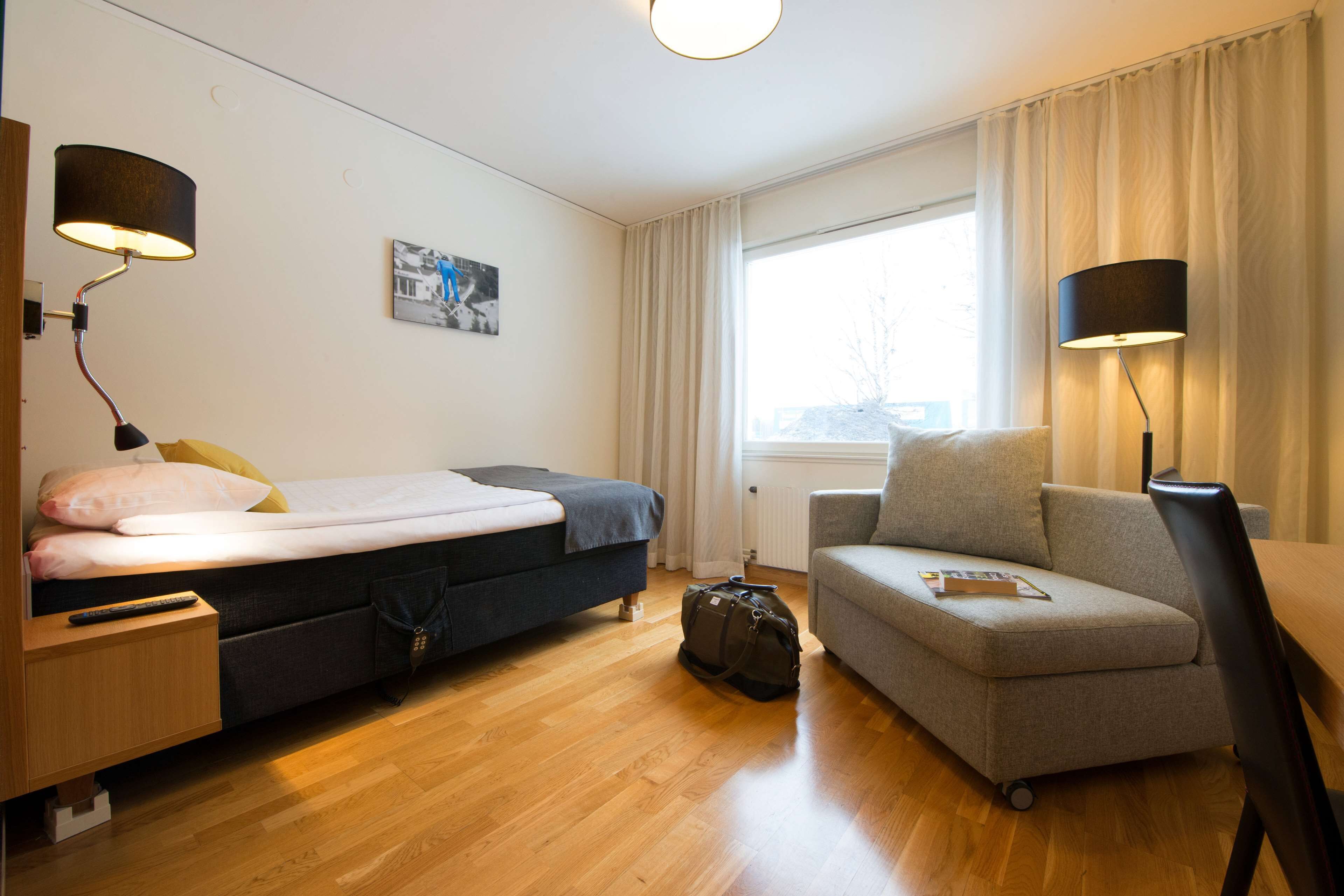 standard single room | in-room safe, desk, iron/ironing board, free wifi
