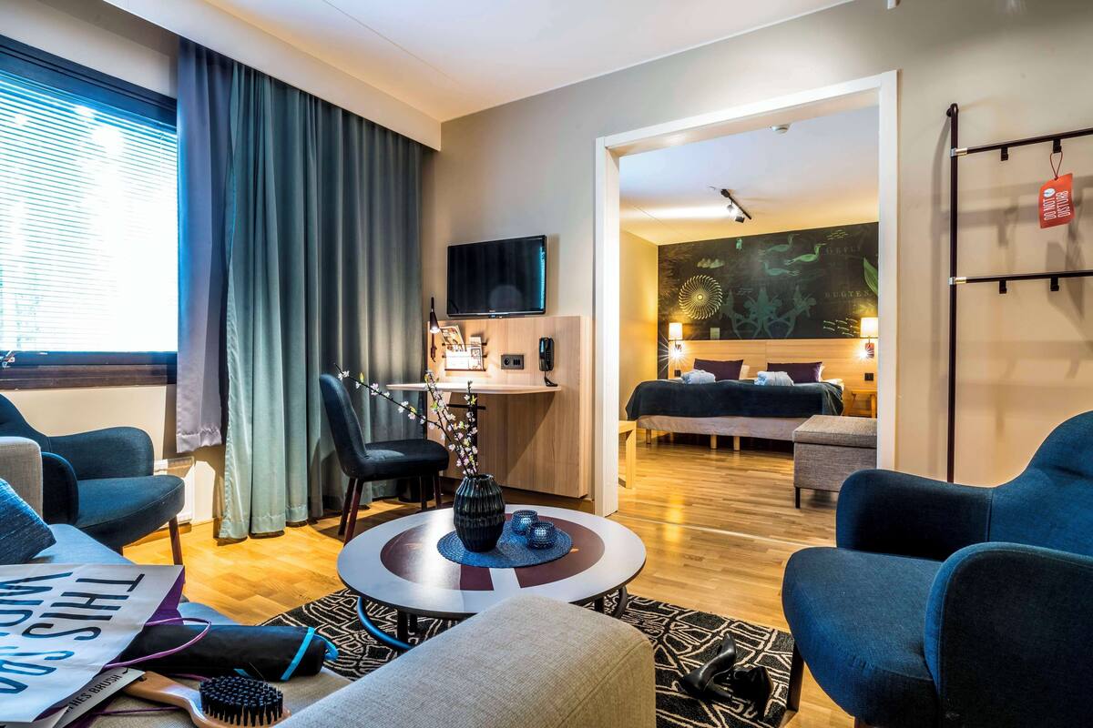 superior twin room | desk, blackout curtains, iron/ironing board, free cots/infant beds