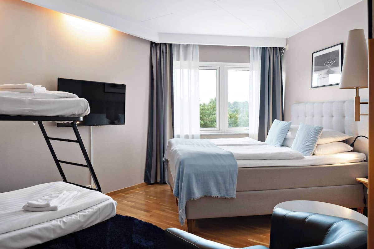 Standard Room, 1 Queen Bed, Non Smoking