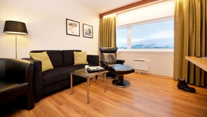 Family Room | Desk, cribs (free), rollaway beds (surcharge), WiFi (free) - Scandic Tromsø (Tromso)