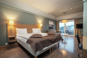 Superior-Zimmer, Nichtraucher | Pillowtop-Betten, Schreibtisch, laptopgeeigneter Arbeitsplatz