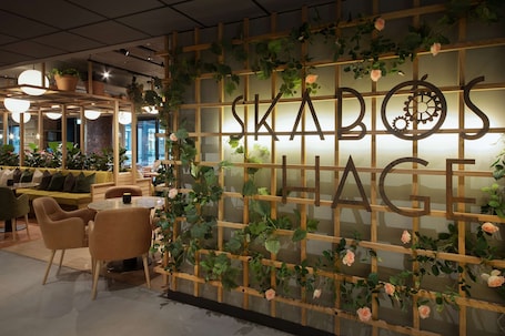 Se sirven desayunos y cenas, cocina local