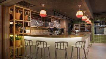 Bar (in der Unterkunft)