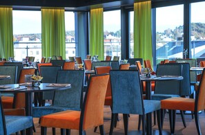 Free daily buffet breakfast - Thon Hotel Arendal (Arendal)