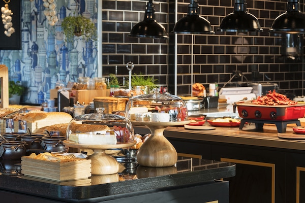 Desayuno bufé gratuito y diario