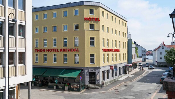 Uklassifisert bilde, 1 av 83, knapp