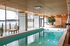 Piscina coberta 