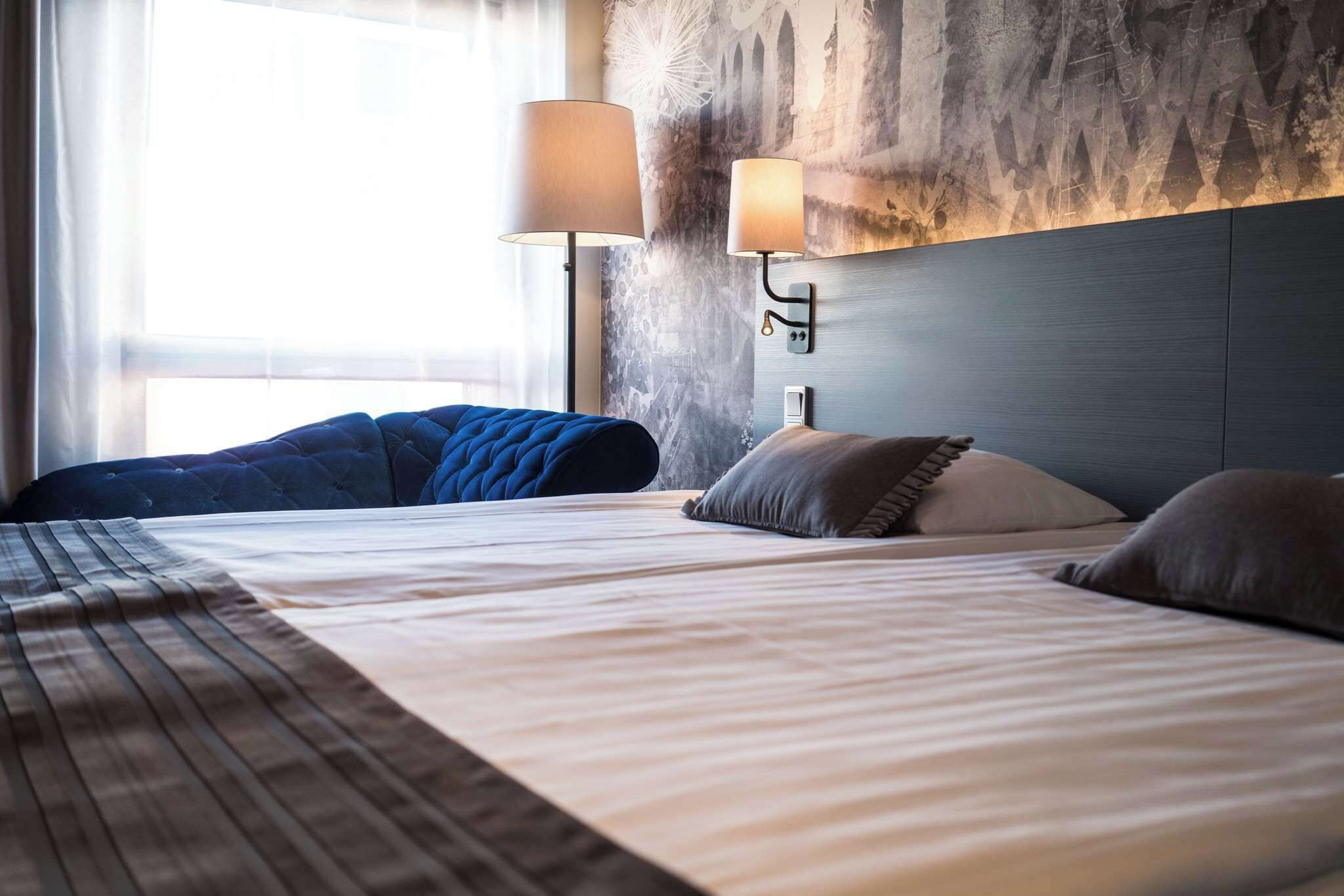 superior room, 1 king bed, sauna | minibar, desk, blackout curtains, soundproofing