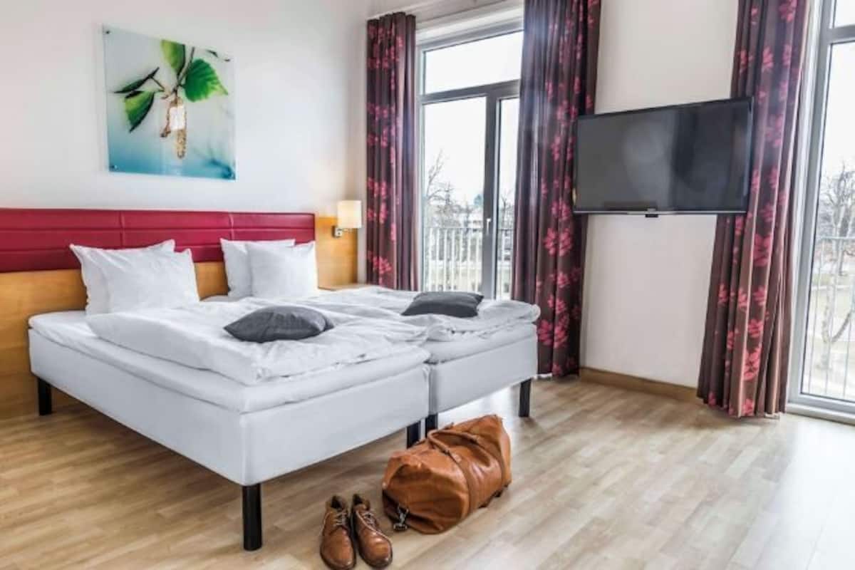 1 bedroom, in-room safe, bed sheets