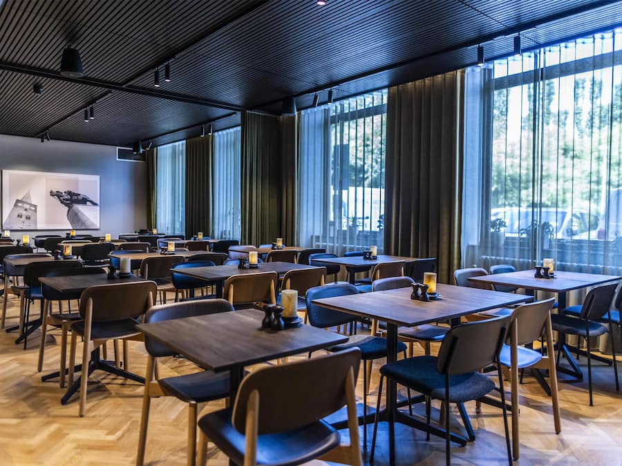 Daily buffet breakfast (DKK 229 per person)