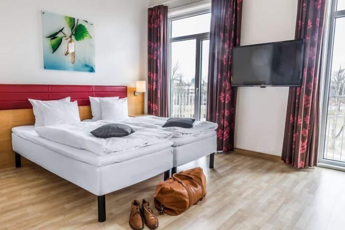 1 bedroom, in-room safe, bed sheets
