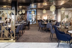 Serveert ontbijt en diner, lokale gerechten