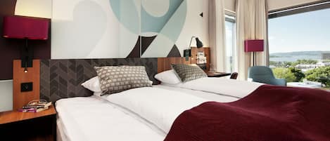 Superior Twin Room | Desk, blackout drapes, cribs (free), WiFi (free)