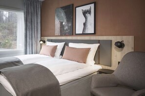 Standard Double Room | 1 bedroom, desk, iron/ironing board, free WiFi