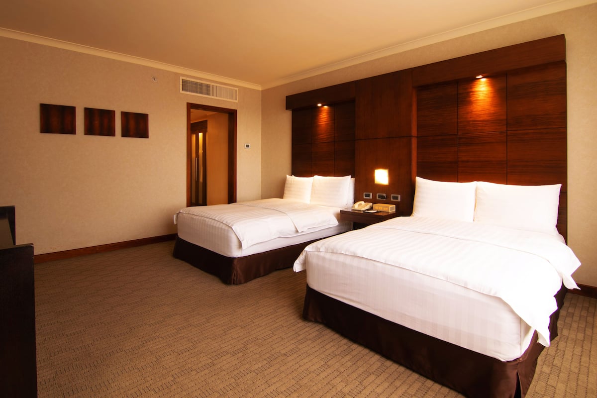 Phòng Suite Executive, 1 phòng ngủ, quyền sử dụng Club Lounge | Bộ trải giường bằng vải cotton Ai Cập, bộ đồ giường cao cấp, minibar 
