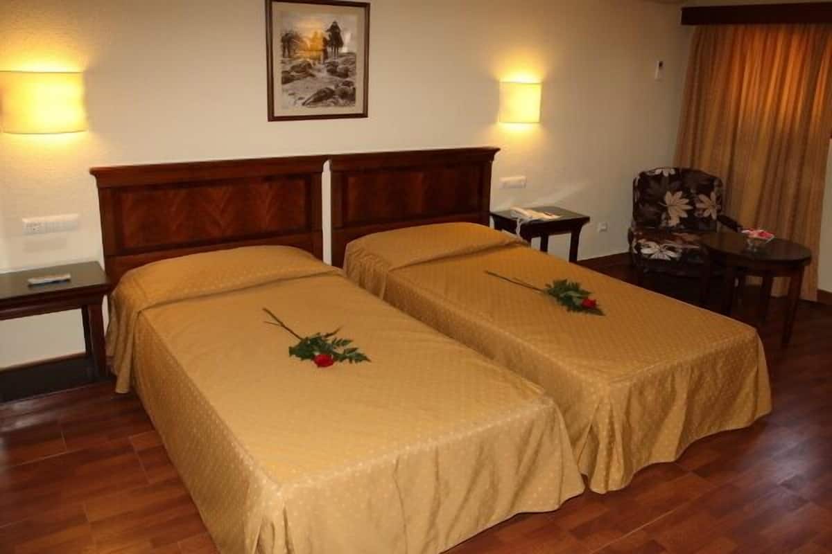 Standard Twin Room | Bar mini, peti besi dalam bilik, katil bayi/kot (percuma)