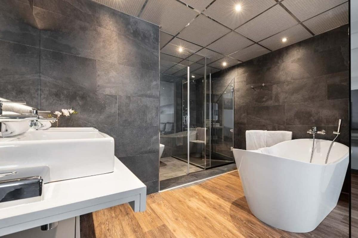 superior room | 1 bedroom, down duvets, minibar, in-room safe